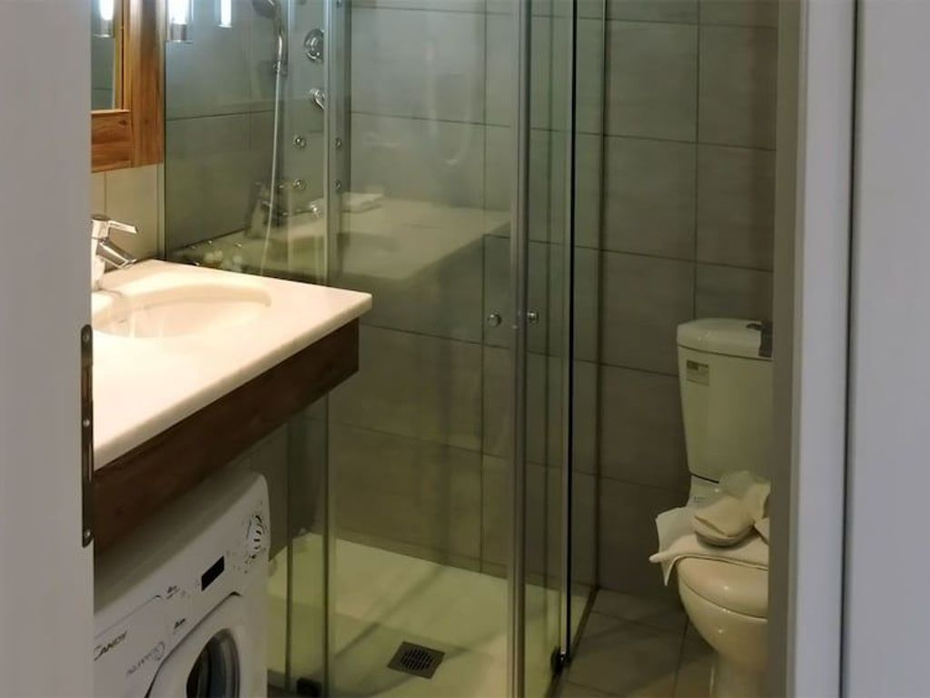 Derveni Luxury Apartments