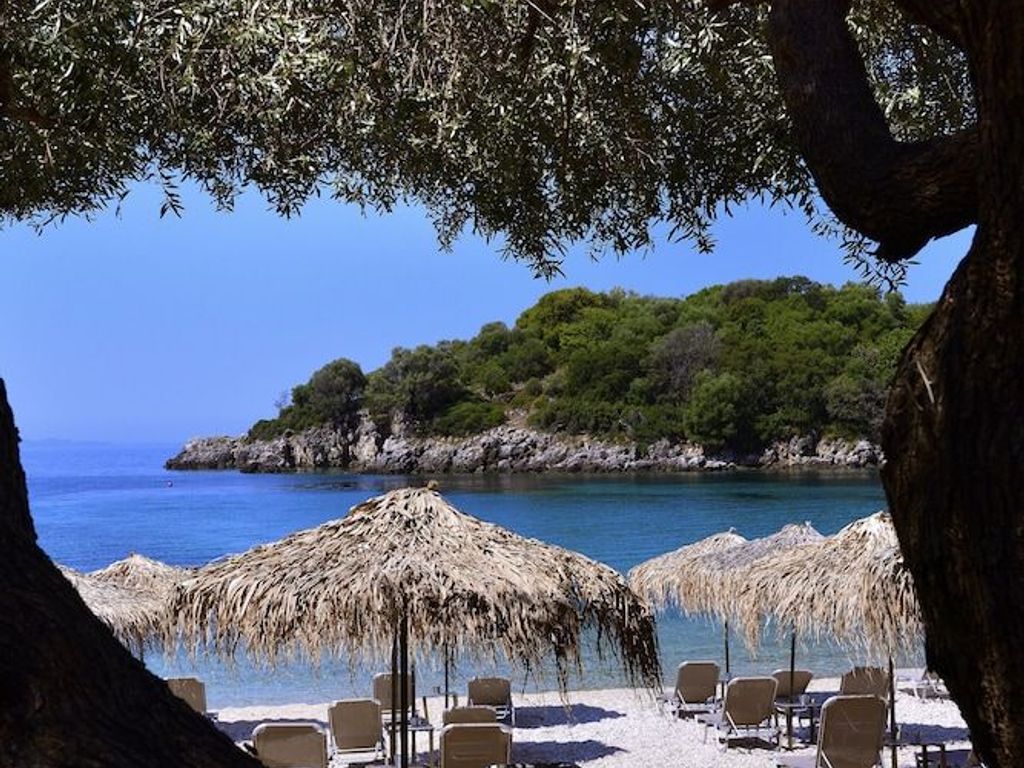 Prima Vista Beachfront Boutique Hotel
