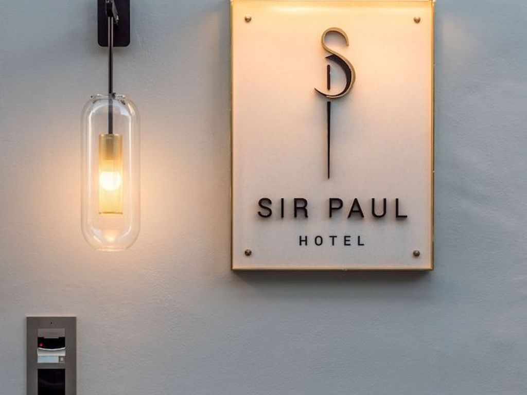 S Paul Hotel