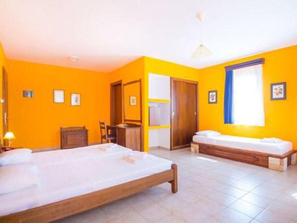FilosXenia Roxani Country House Hotel