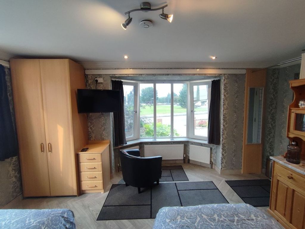 DUBLIN AIRPORT / BEAUMONT HOSPITAL Marie’s Bed and Breakfast