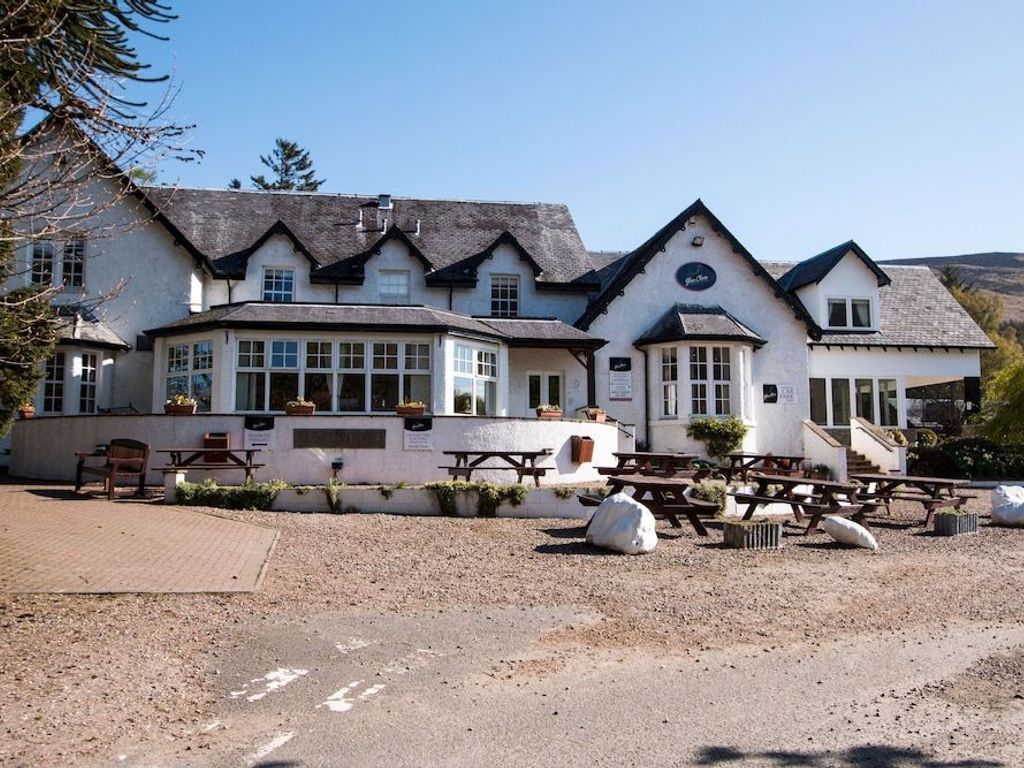 Glen Clova Hotel and Lodges