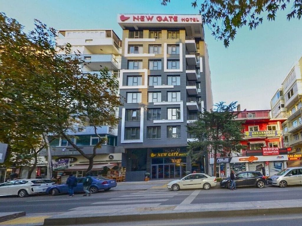 New Gate Hotel