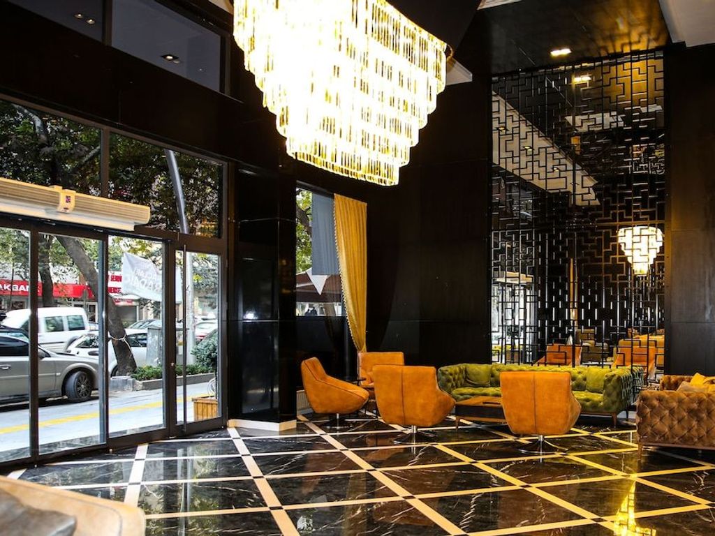 New Gate Hotel