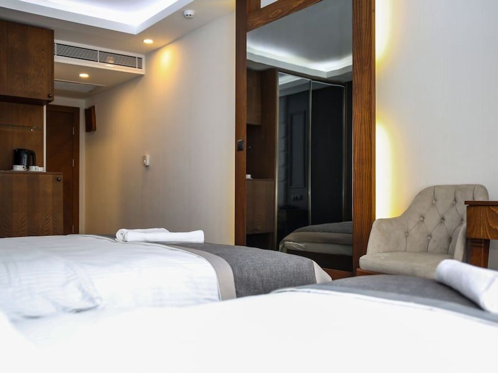 New Gate Hotel