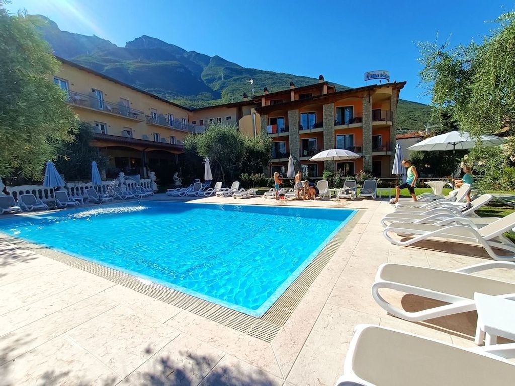 Villa Isabella Hotel & Residence