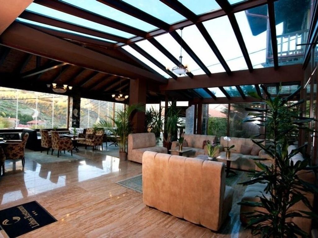 Lithos Hotel & Spa