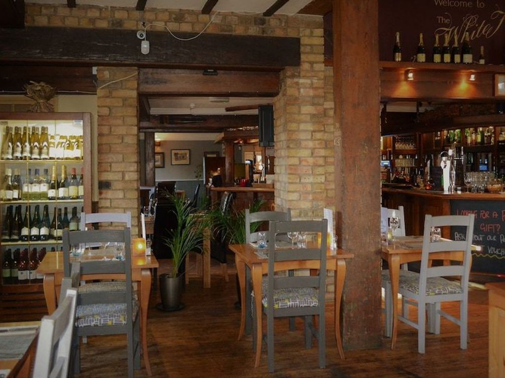 The White Hart Country Inn