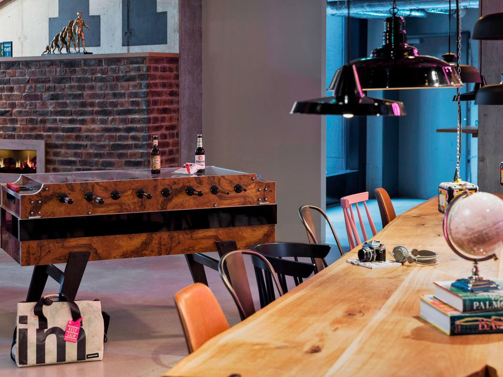 Moxy Frankfurt City Center