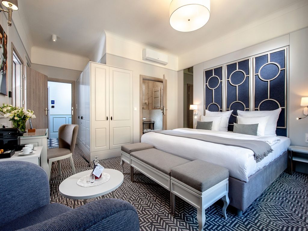 Amber Design Residence
