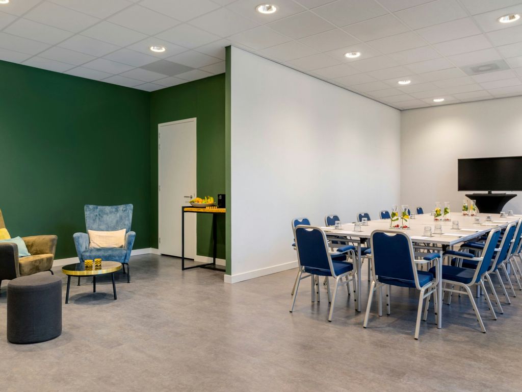 Renaissance Amsterdam Schiphol Airport Hotel