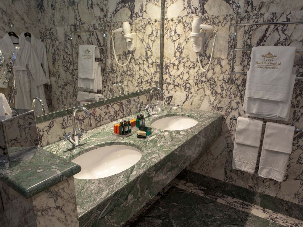 Hotel Rua Frati 48 In San Francesco