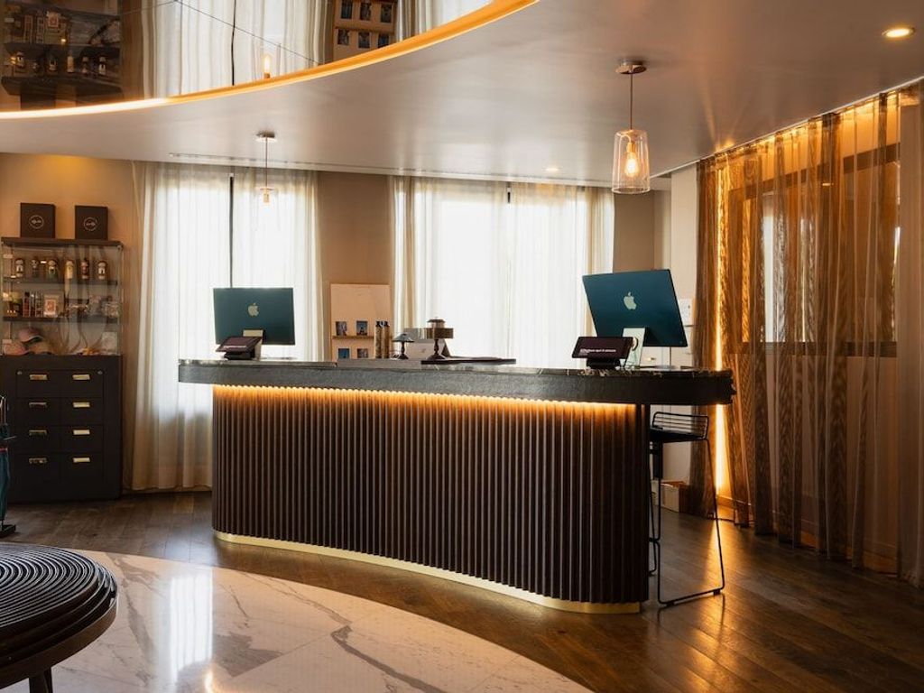 Terrass'' Hotel