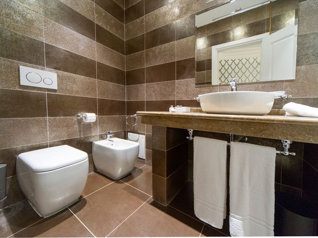 ViaVeneto Suites Guest House