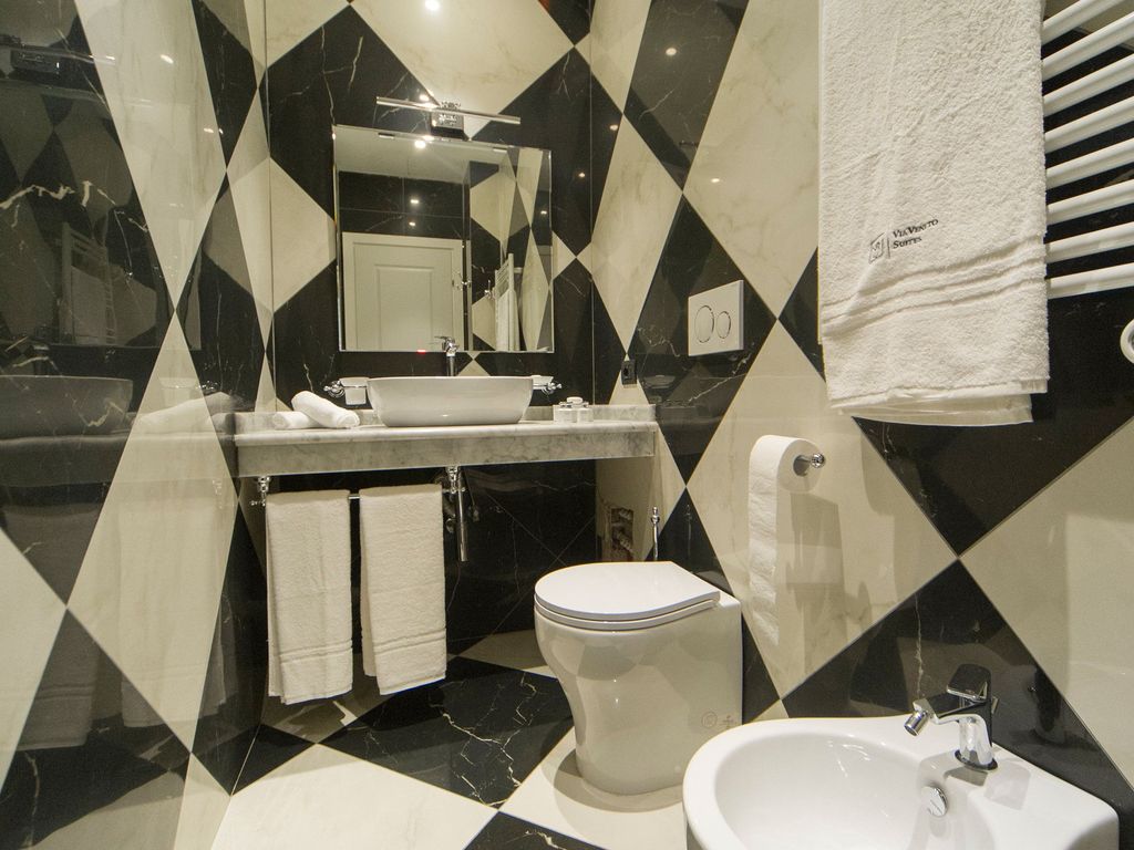 ViaVeneto Suites Guest House