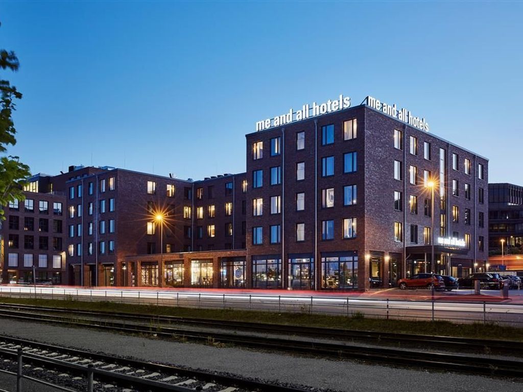 me and all hotel kiel
