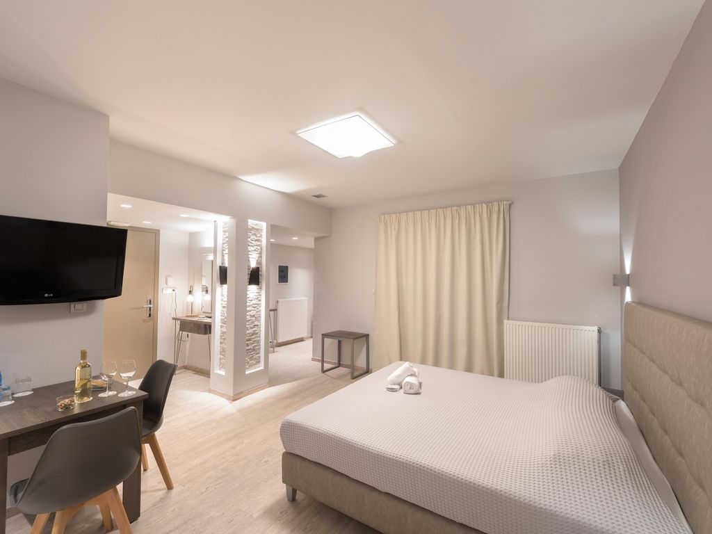 CASTELLO HOTEL