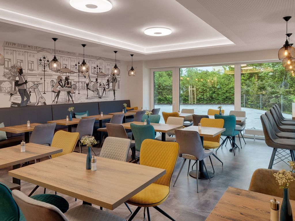 Amper Art Hotel