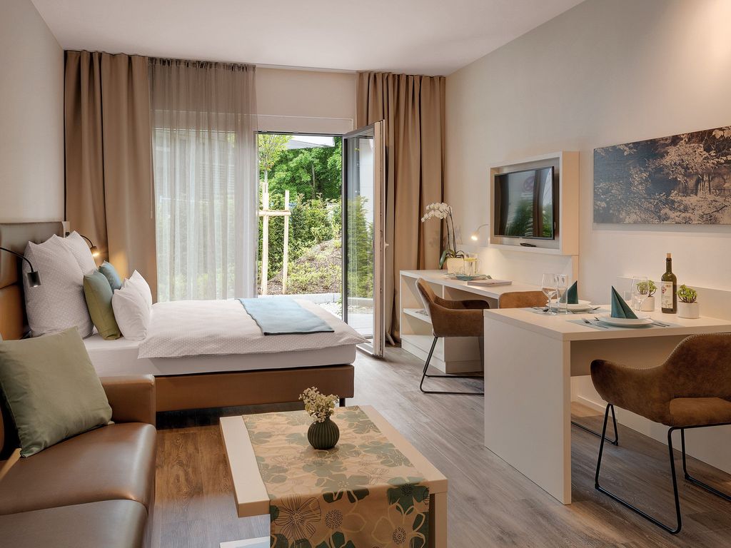 Amper Art Hotel