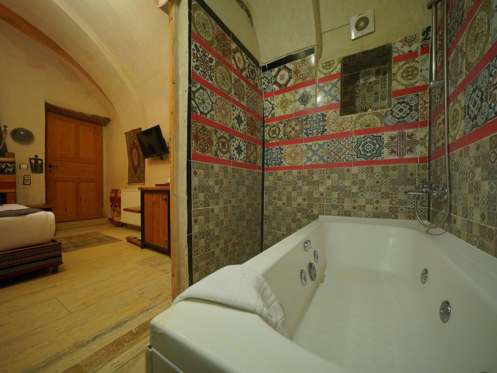 Fosil Cave Hotel