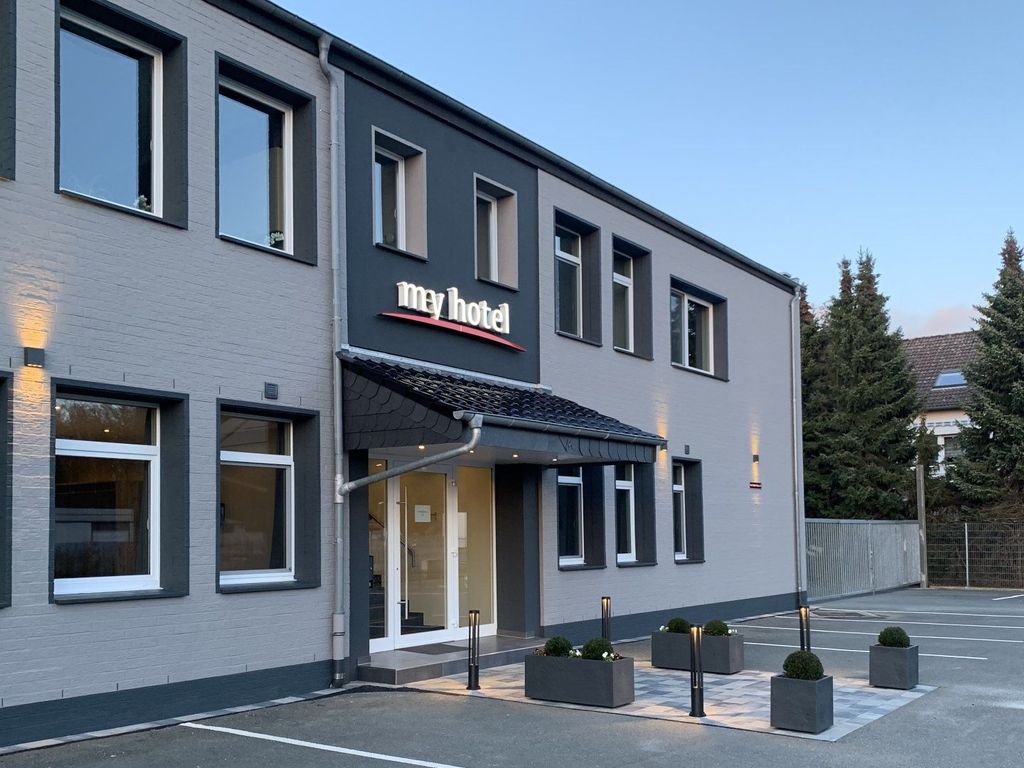 Mey Hotel