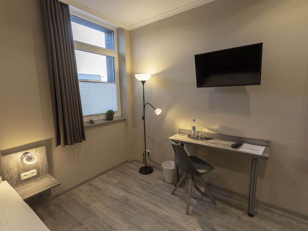 Mey Hotel