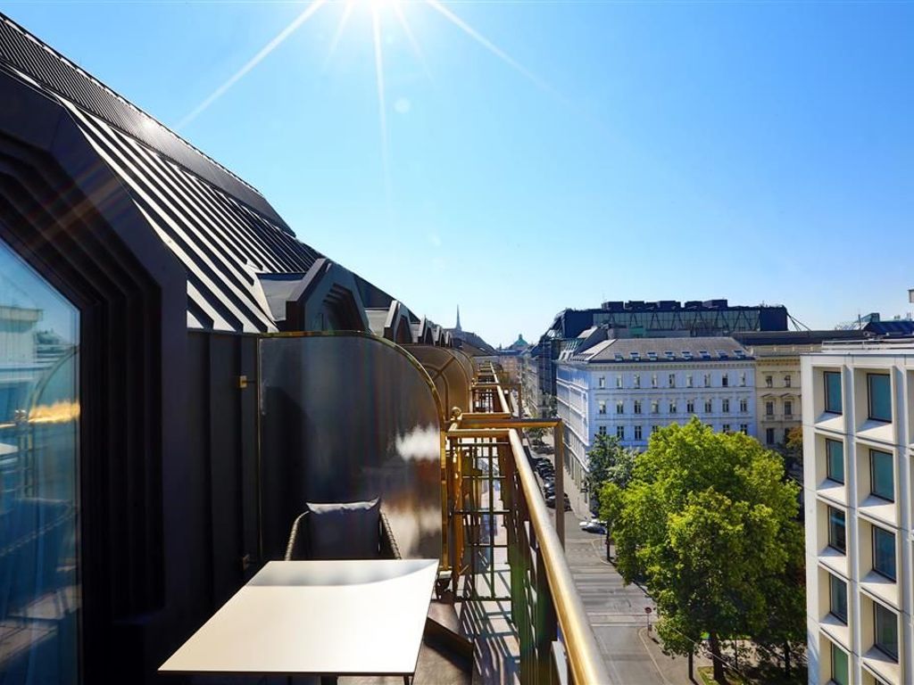 Hilton Vienna Plaza