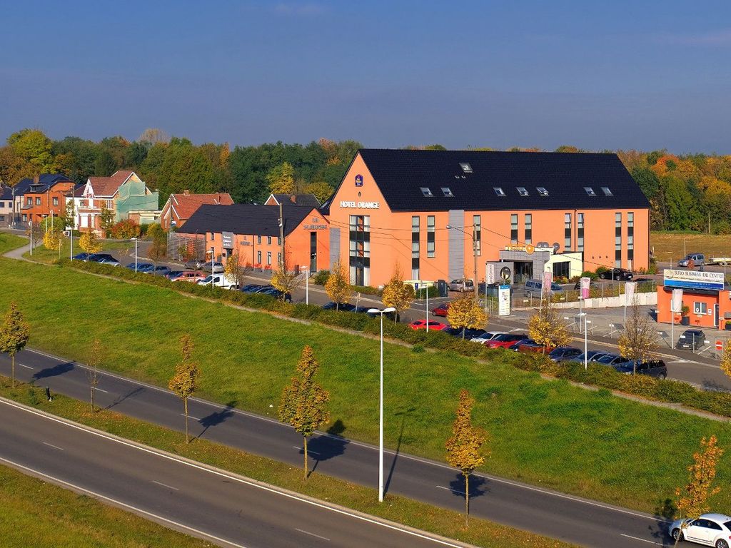 Orange Hotel