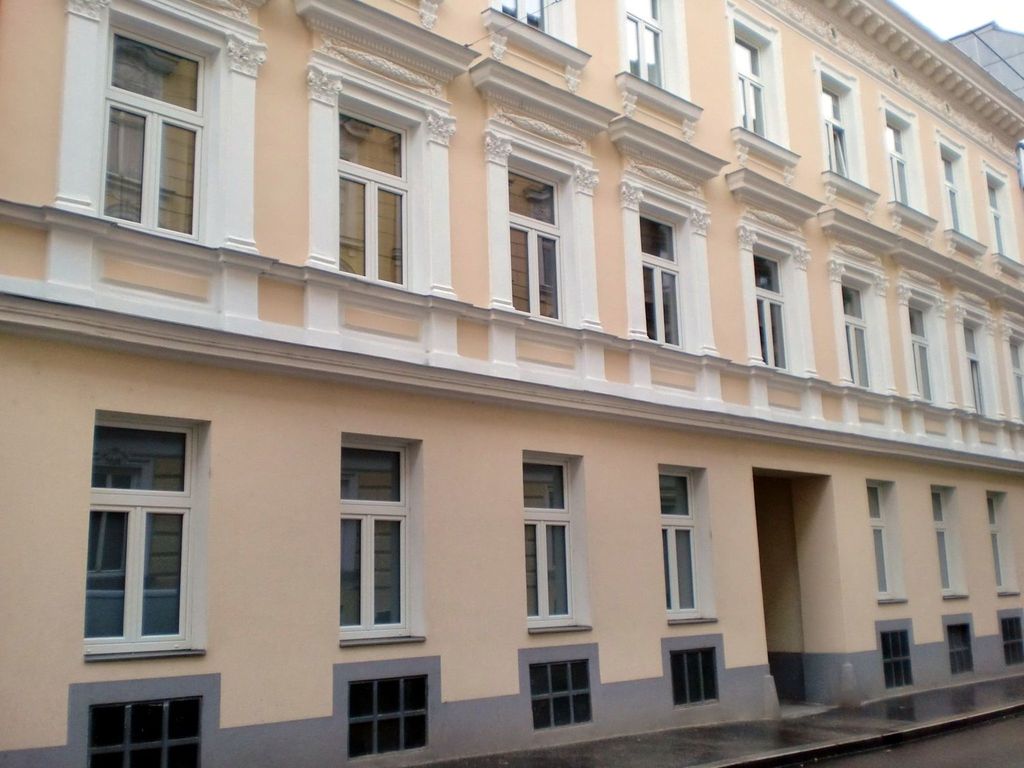 Große Ferienwohnung in Fünfhaus mit Garten