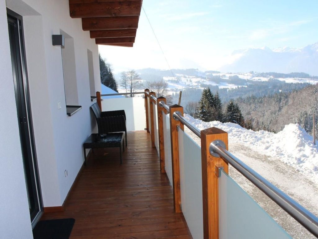 mit Blick auf die Berge
