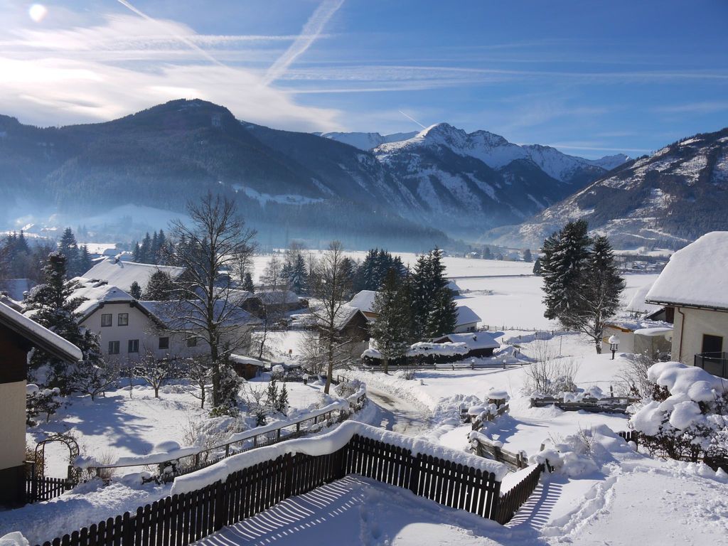 Geräumiges Apartment mit Panoramabergblick