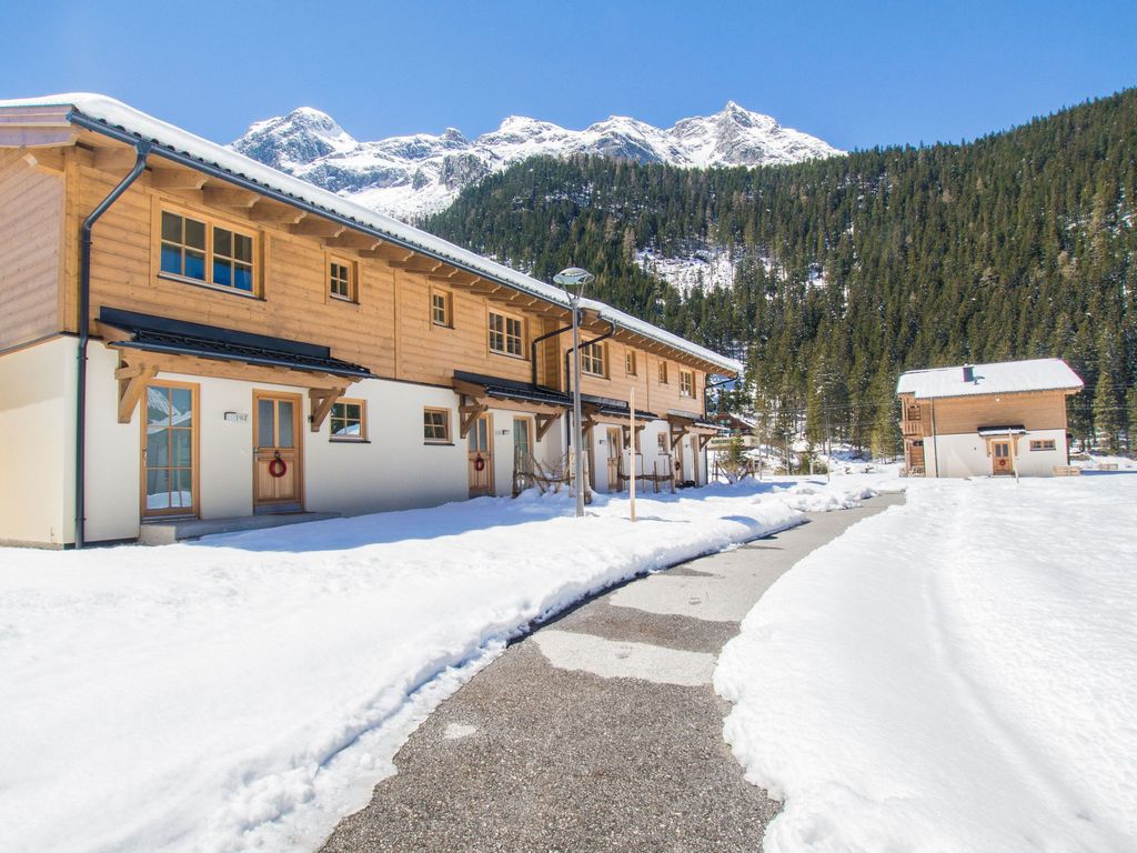 Lodge Enzian 194 im Tauerndorf Enzingerboden