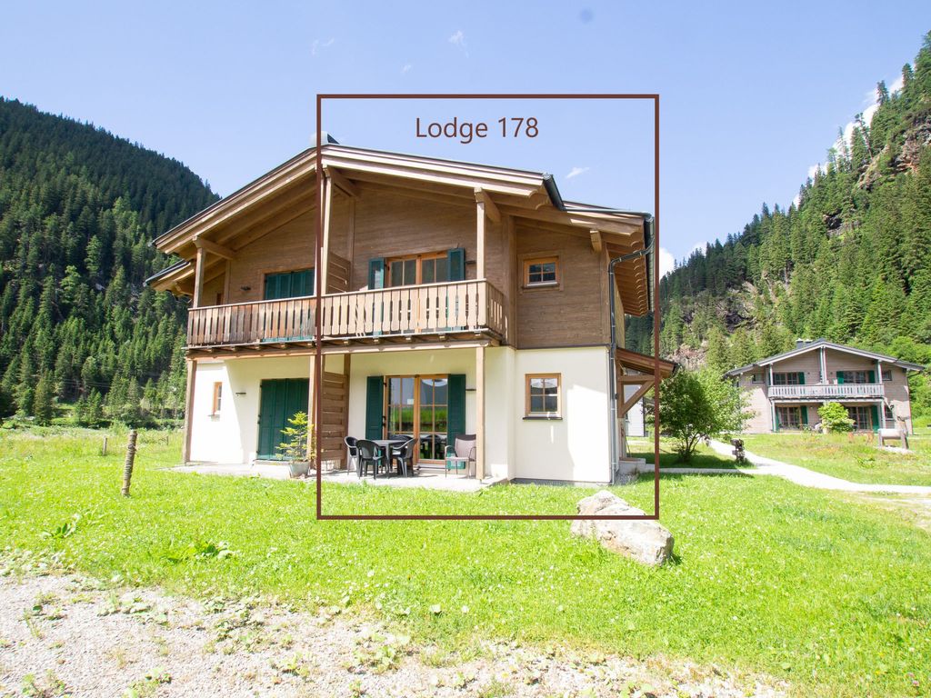 Lodge Adlerhorst 178 im Tauerndorf Enzingerboden