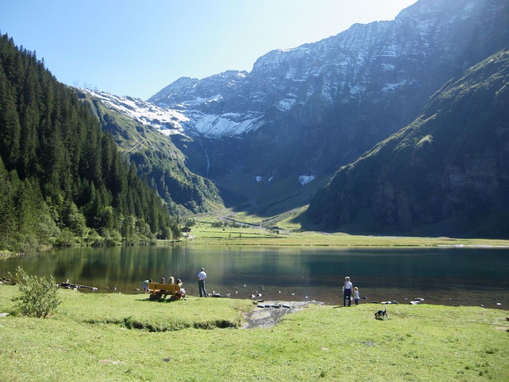 nahe den Skigebieten und Ausgangspunkt zu Sehenswürdigkeiten
