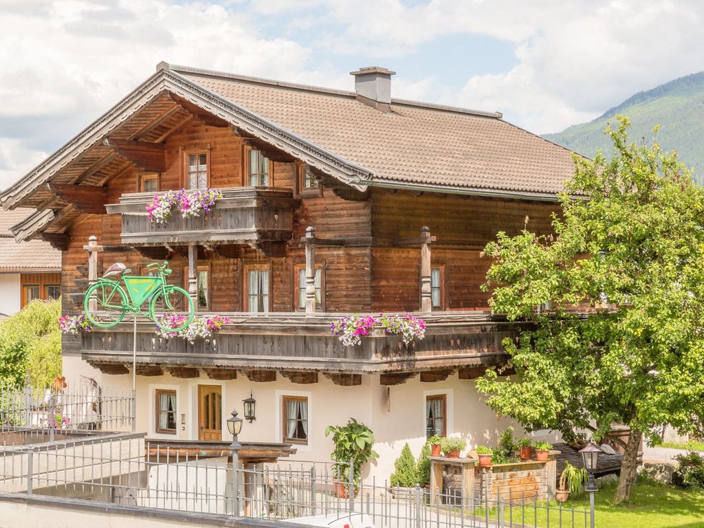 Bio-Haus # 402
