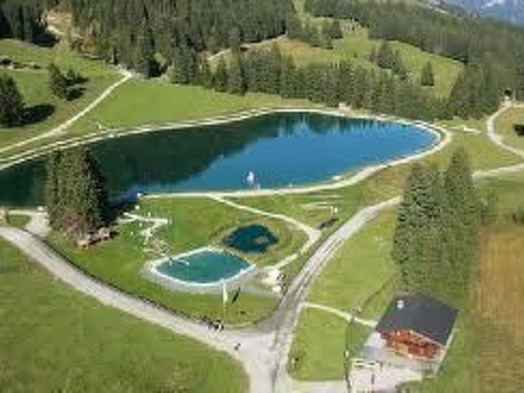 Alpine Lodge