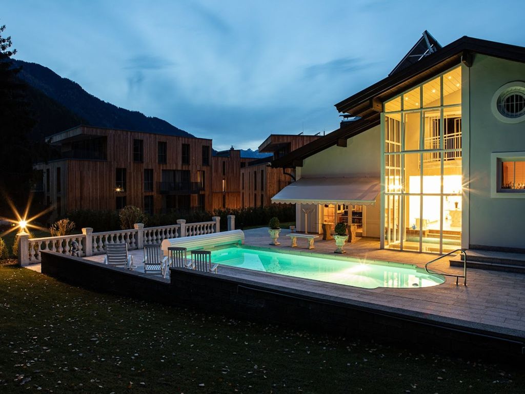 Villa 10