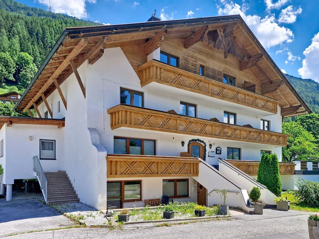 Apart Nachtigall