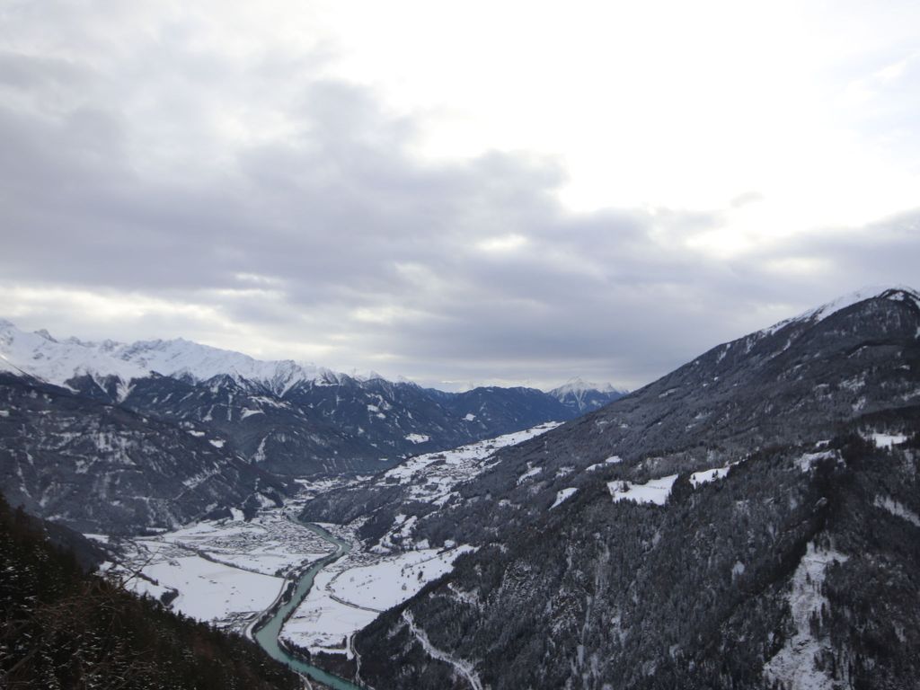 Urgen Living