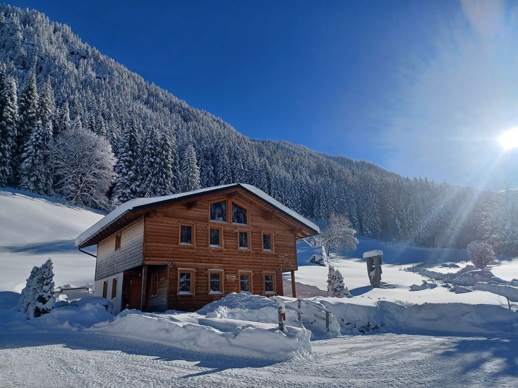 Wohnung in Sankt Gallenkirch mit Terrasse, Grill