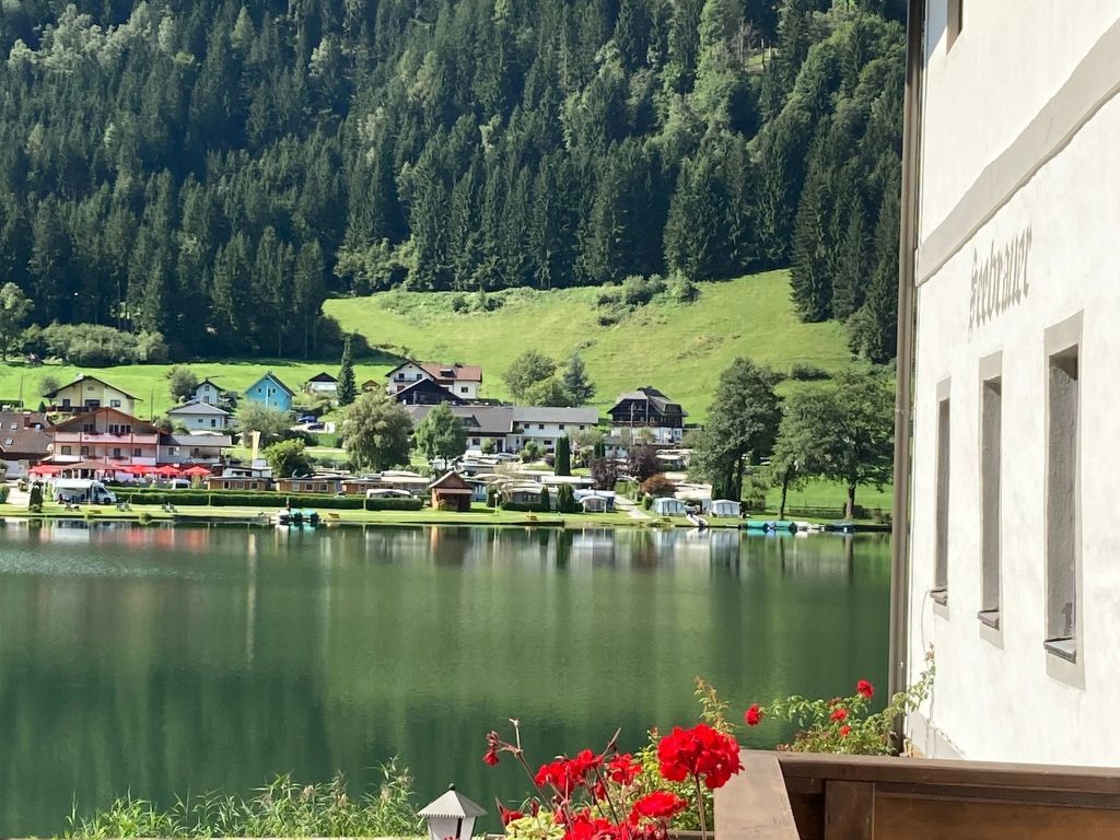 Wohnung mit Balkon und 2 Schlafzimmer