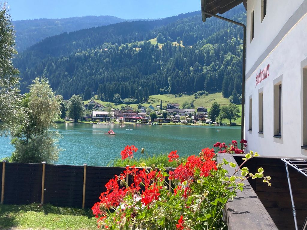 Wohnung mit Balkon und 2 Schlafzimmer