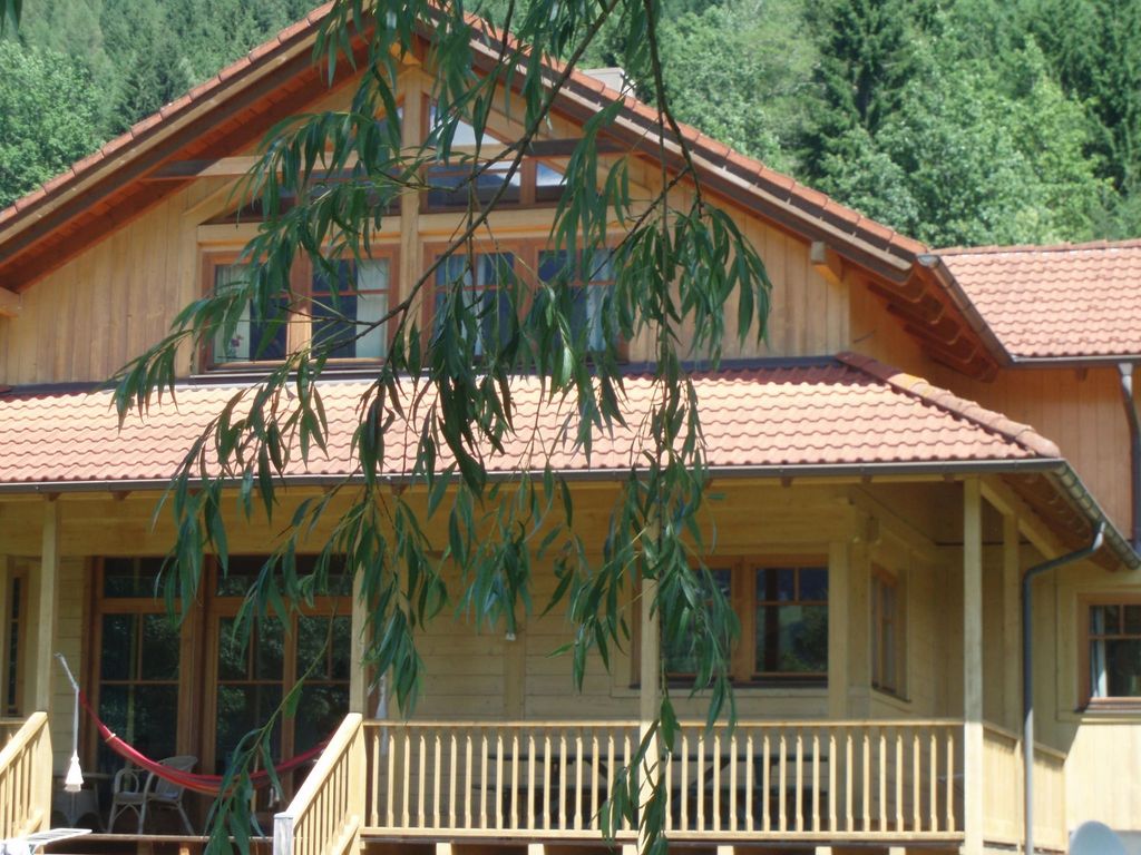 Komfortables Vollholzhaus in Fischertratten