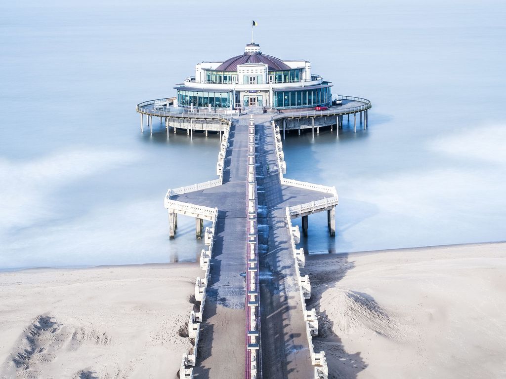 Pier with seaview & balcony