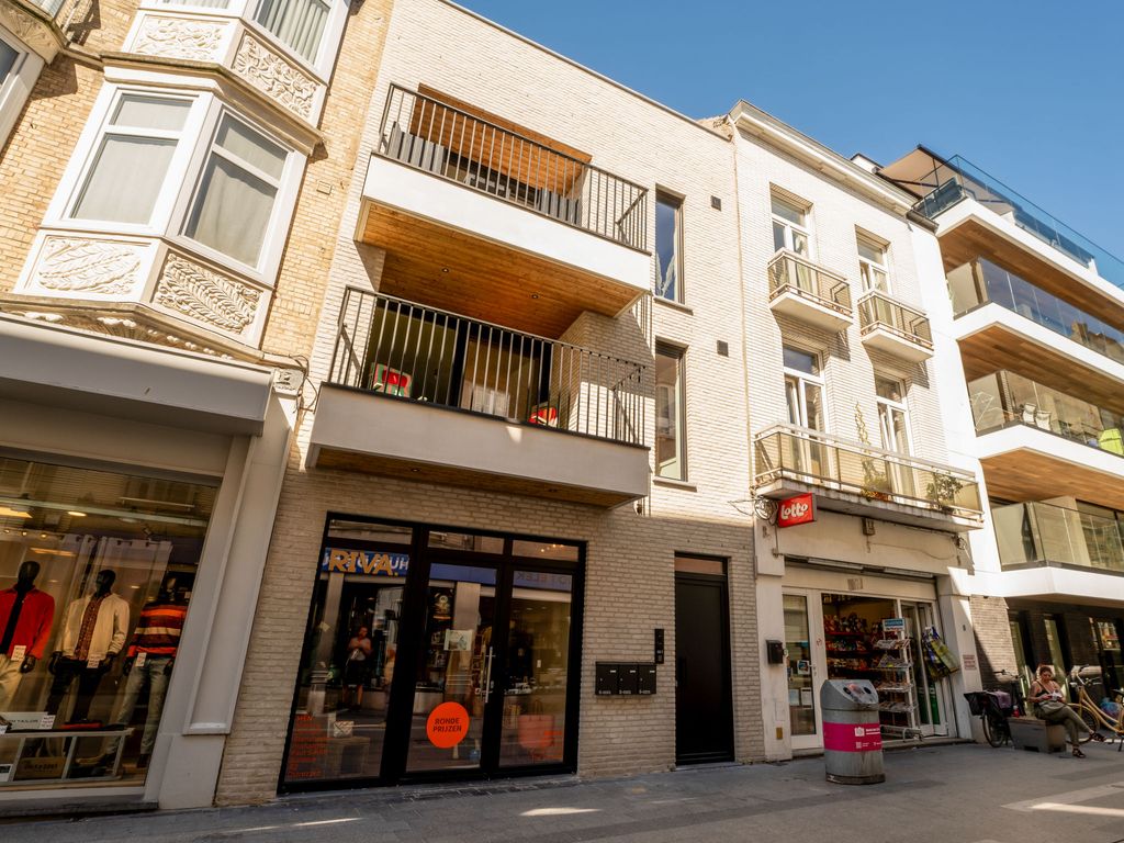 Centrally located "Toi & Moi"