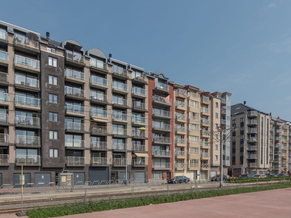 Skyview with parking and balcony