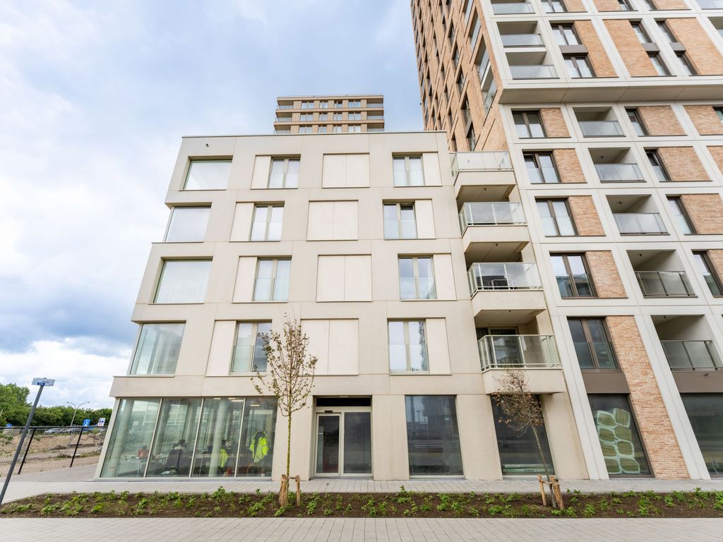 O'Sea with parking & terrace