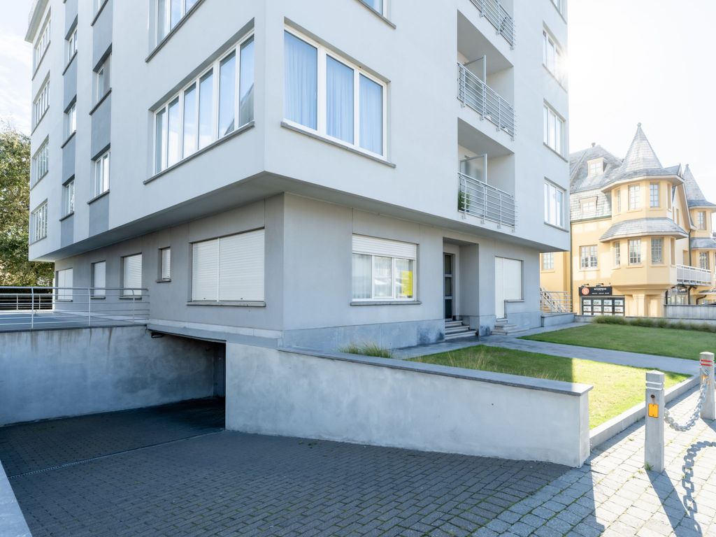 Blanc Rivage with garage