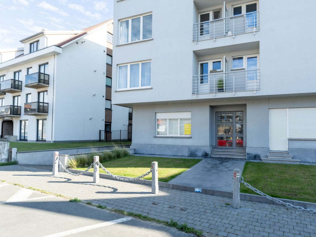 Blanc Rivage with garage