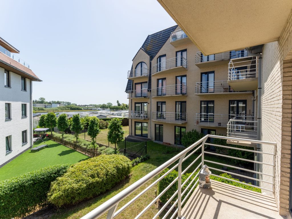 Goldsands III with parking